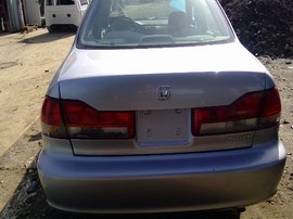 2001 HONDA ACCORD, SILVER, LX, 2.3L, VTEC, AT,  A25065